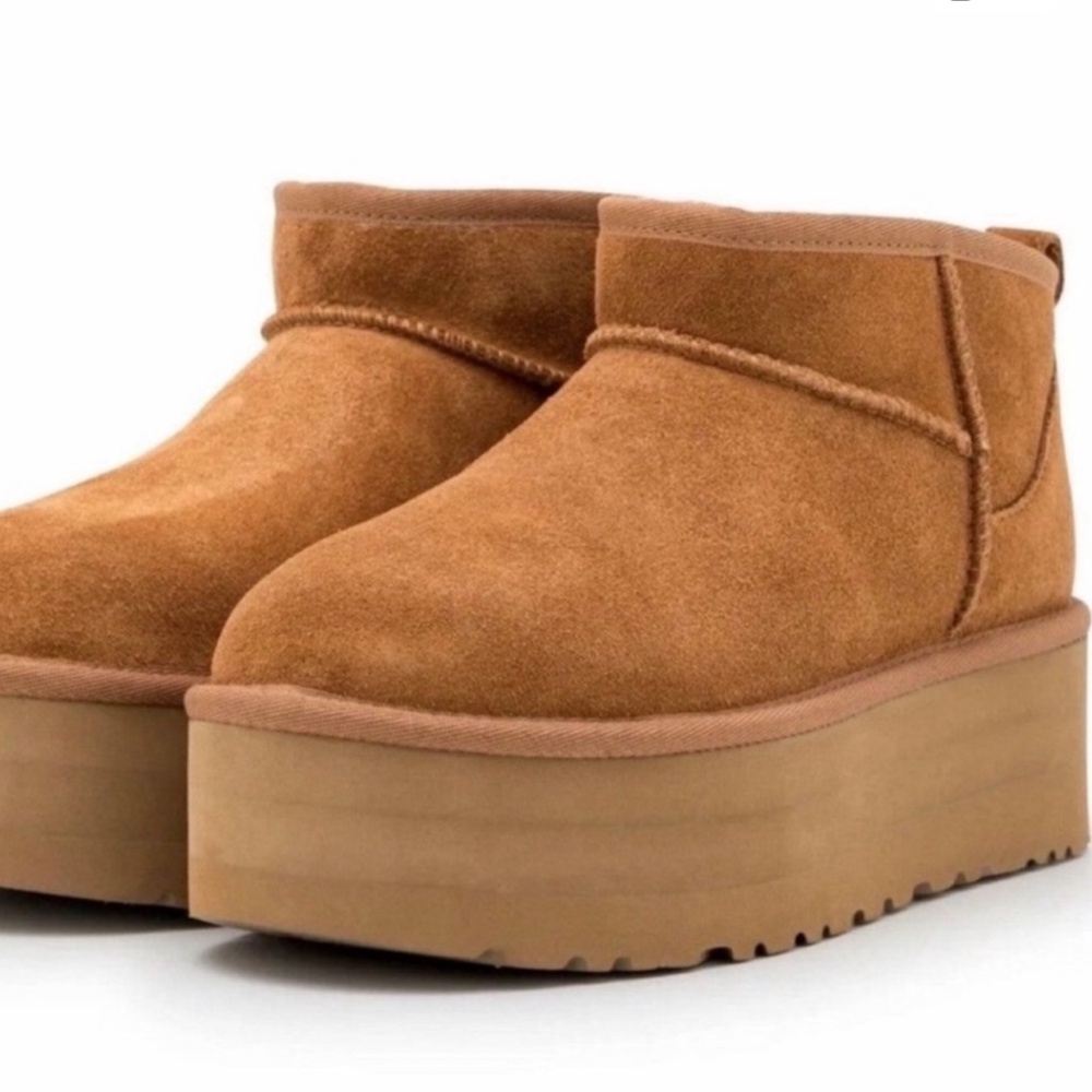 Authentic UGG Classic Mini Platform Boot Size 10 … - image 2